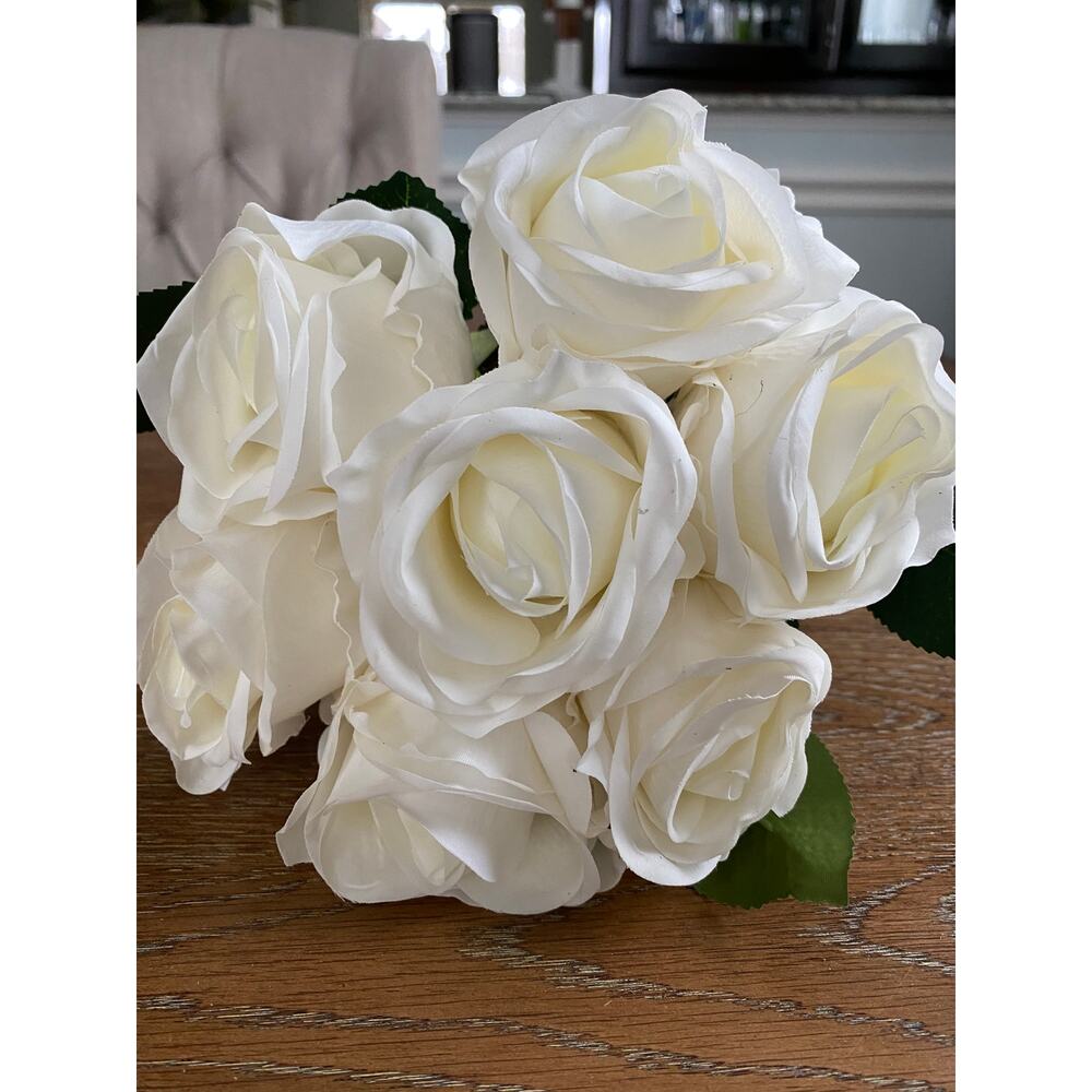 White-colored Artificial 7 Rose Bouquet 11.5"